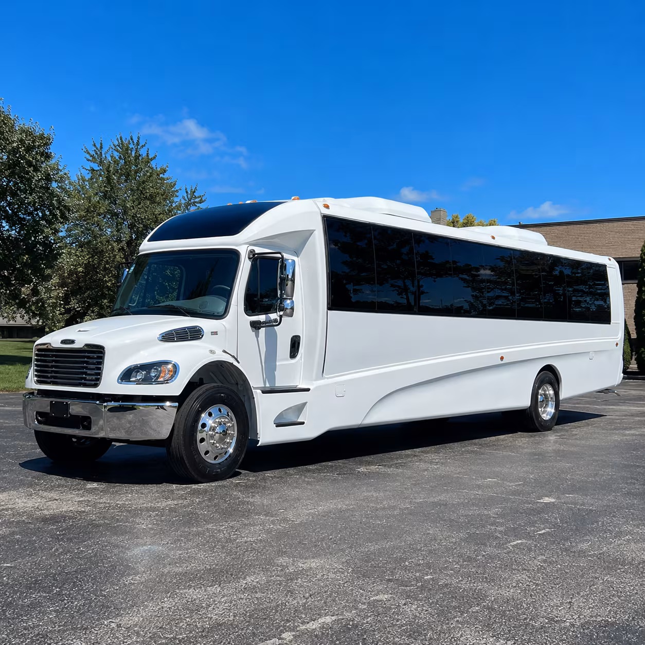 antioch 28 passenger minibus